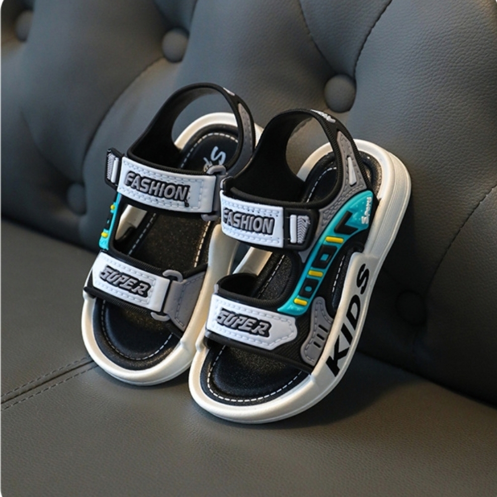 Sandals for babies, boys and girls, for comfortable use. Three colors available.